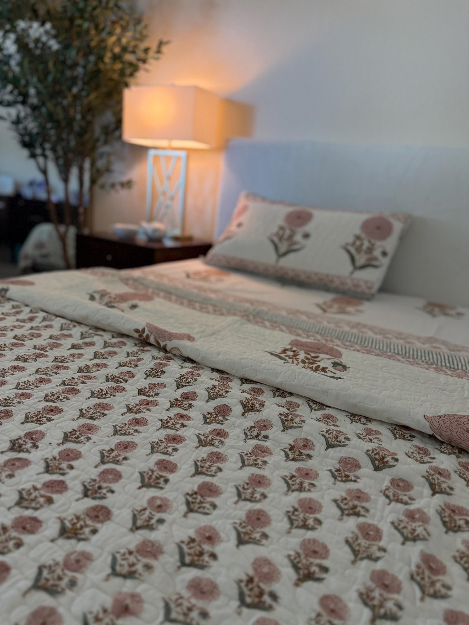 Premium Quilted Peach Dahlia Hand Block Print Queen Size BedSpread with Quilted Pillow Covers (white base with pinkish peach print)