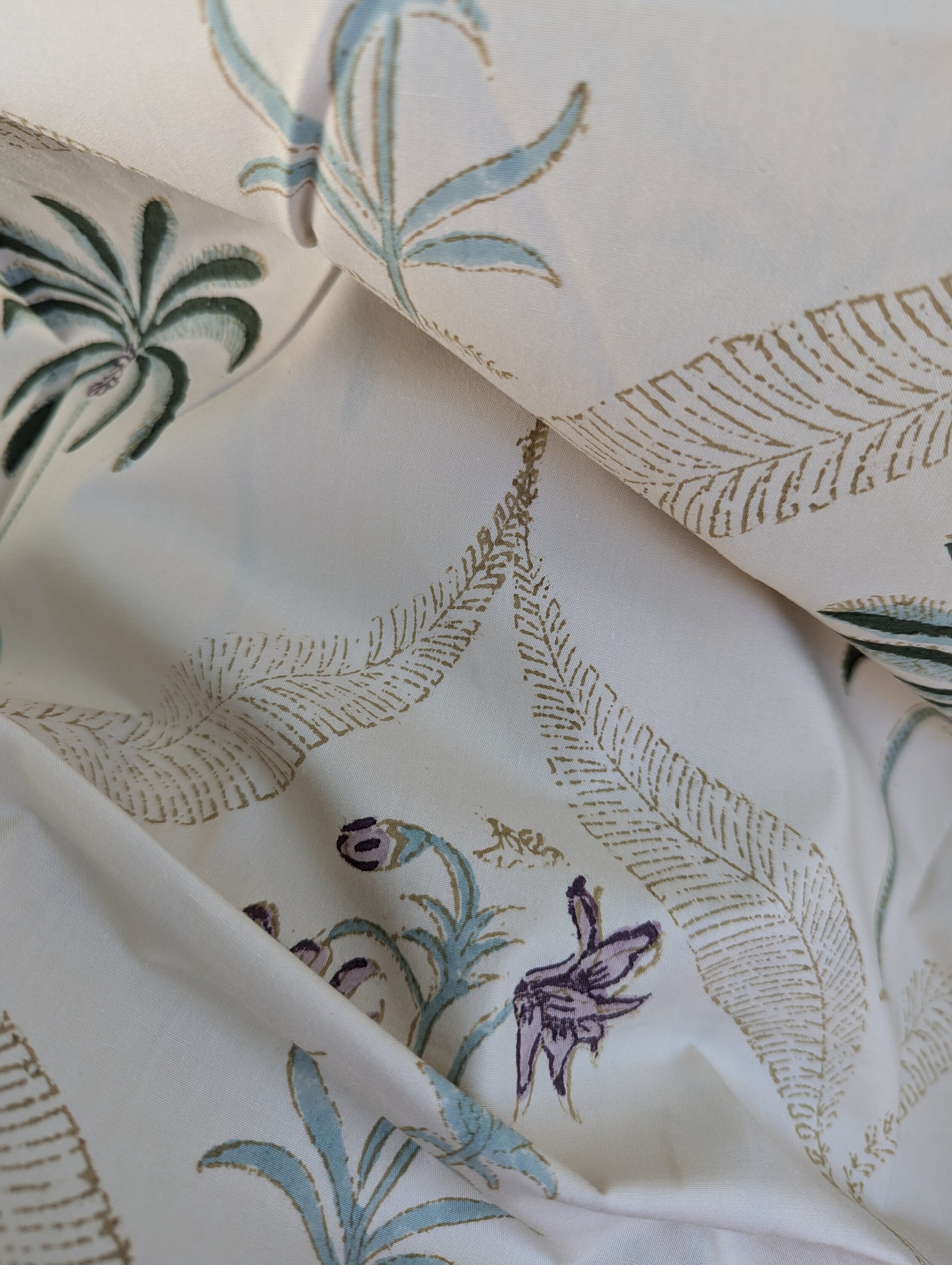 Tropical Style Jaipuri Hand Block Floral Percale Cotton Oversized Queen Flat Sheet (Cream base with floral pattern)