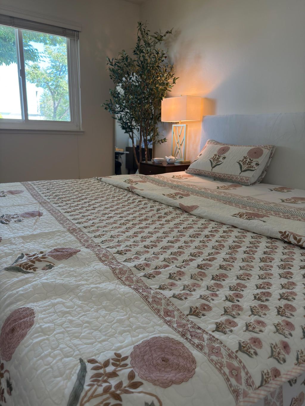 Premium Quilted Peach Dahlia Hand Block Print Queen Size BedSpread with Quilted Pillow Covers (white base with pinkish peach print)