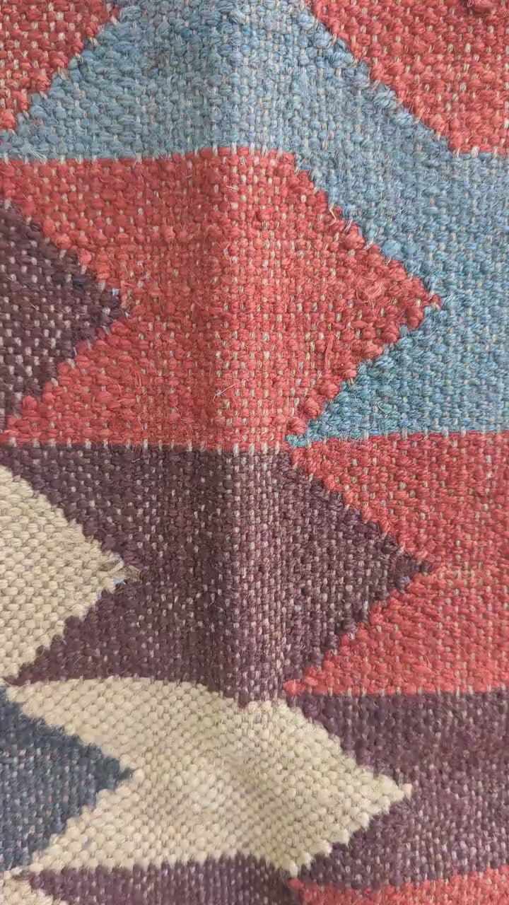 Handwoven Traditional Area Rug or Carpet or Accent Chevron Pattern